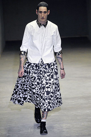 Comme des Garcons / - 2011